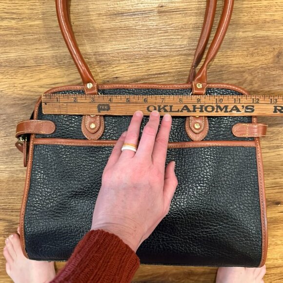Vintage Brown and Black Leather Handbag Purse - Picture 10 of 11